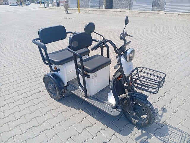 2024 model apek üç tekerlekli elektrikli motorsiklet