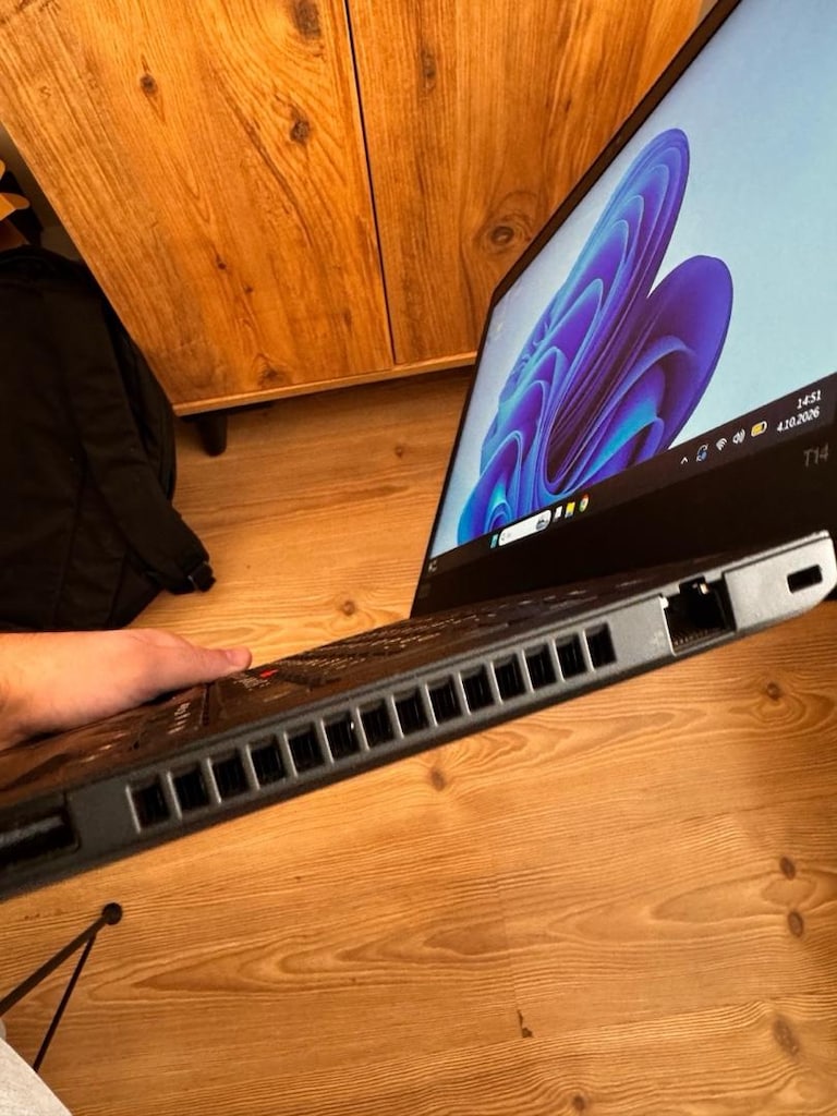 Lenovo Thinkpad - 4