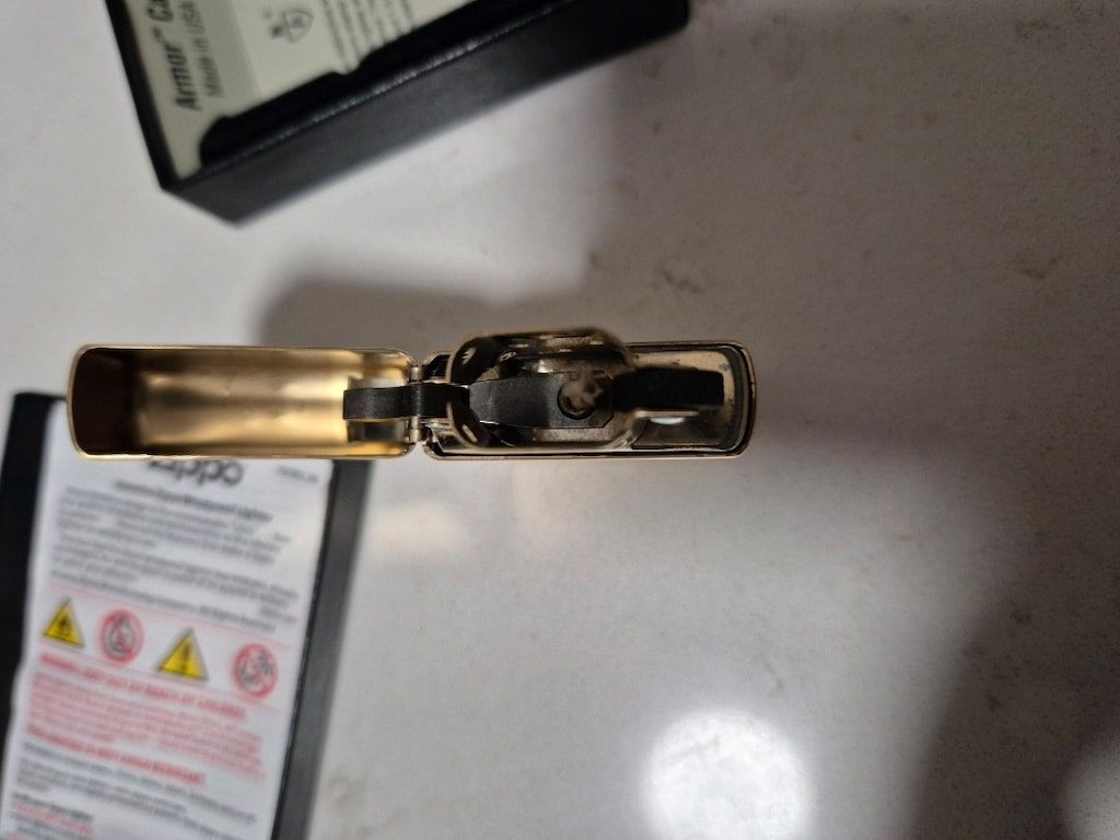 zippo armor gold - 2