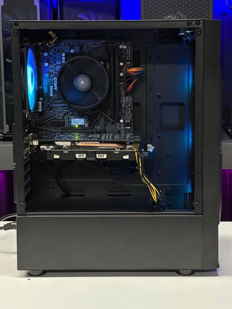 Ryzen 5 3600 - GTX 1660 Super 6GB - 16GB RAM - 512GB M.2 SSD - 2