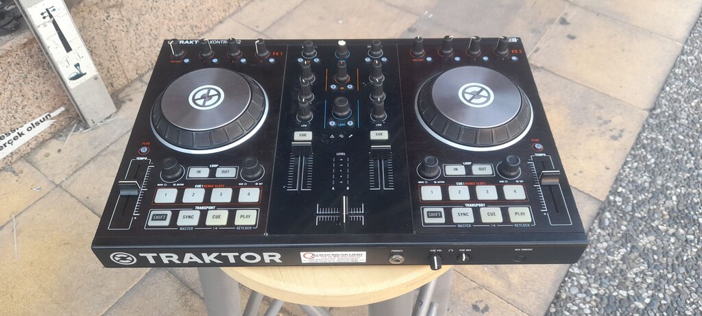 TRAKTÖR KONTROL S2 MK2 DJ KONTROLLER - 15000 TL - 9