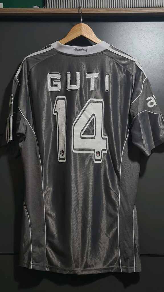 Guti Hernández 2010/11 Beşiktaş Forma