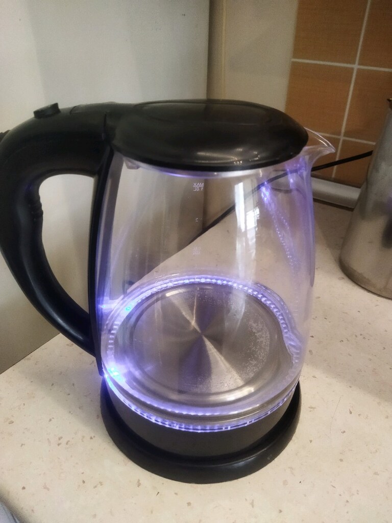 mavi ışıklı cam kettle Emsan - 3