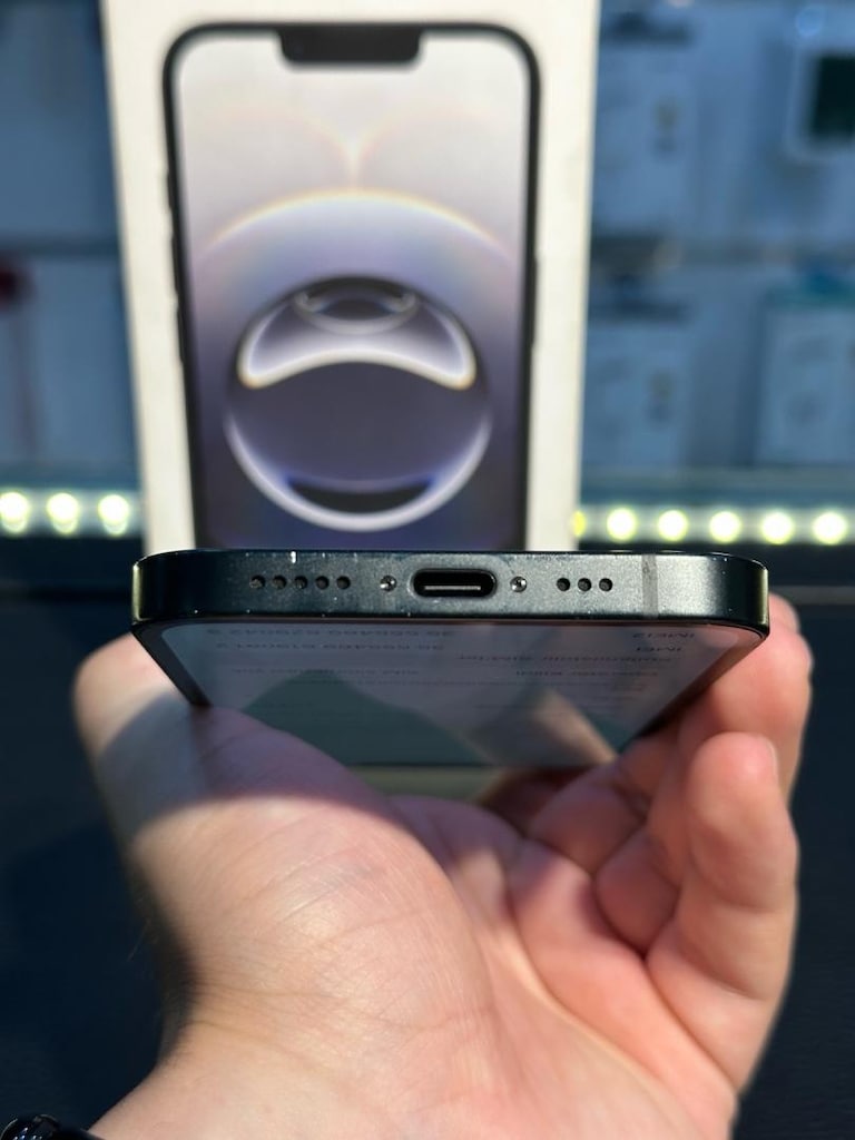 İPhone 16E 128Gb TR 7 AYLIK - 7