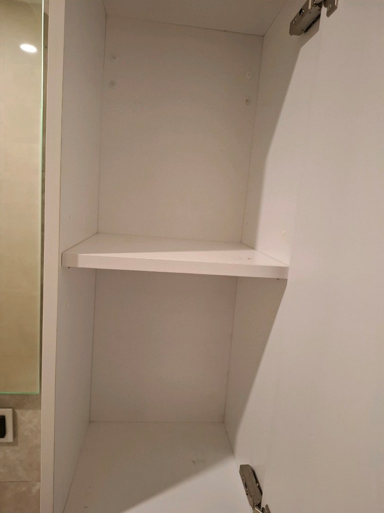 İki banyo dolap takımı ve mutfak dolabı set - 7