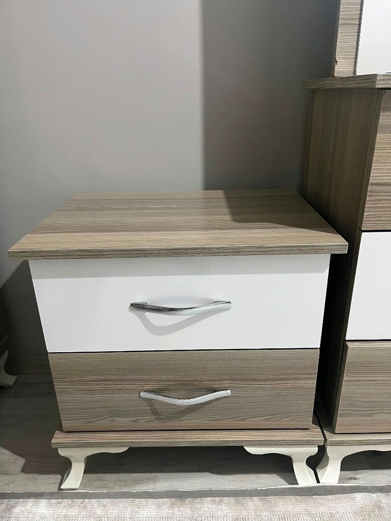 sürgülü 4 kapılı gardrop, 2 adet komodin, Aynalı 3 cekmeceli komodin - 7