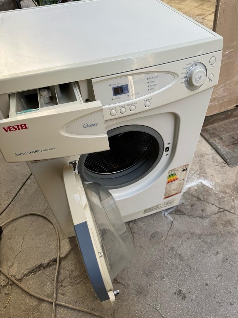 Vestel 5.5 Kg / 900 Devir Çamaşır Makinesi - 5