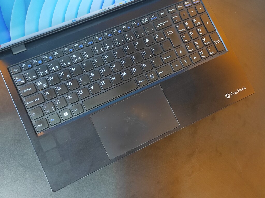 EVEREST EverBook /İ5-1135G7 CPU/12 GB RAM/256 GB SSD - 10