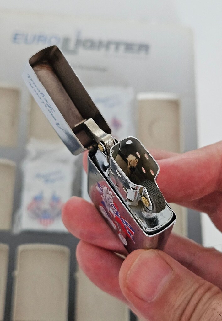 4 adet YENİ Gazlı Metal Çakmak Amerikan Tarz - EuroLighter - 3