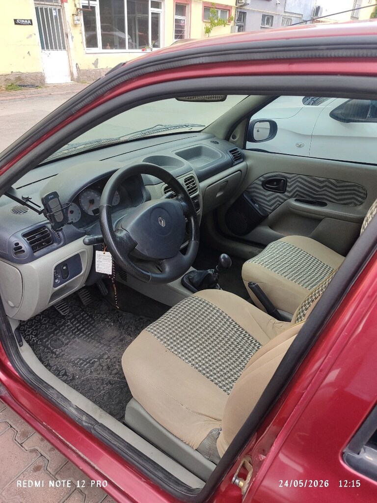 Renault Clio - 5
