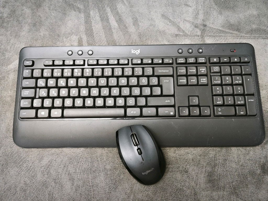 Logitech K540 Klayve ve Mouse Seti - 2