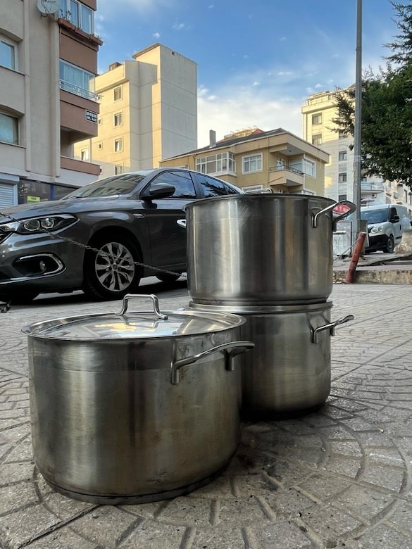 SİLİNDİRİK TENCERE 28x18 METROCHEF MARKA PASLANMAZ TENCERE - 3