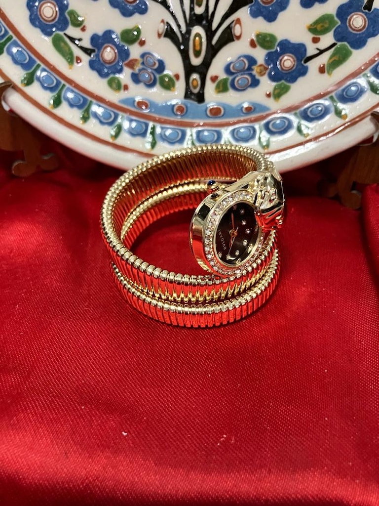 Bvlgari siyah Kadranlı Altın Tonlu yılan kordon kadın saati - 6