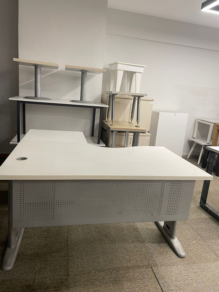 KLAS OFİS ÜSKÜDAR 140x80 BEYAZ L KESONLU ÇALIŞMA MASASI - 2