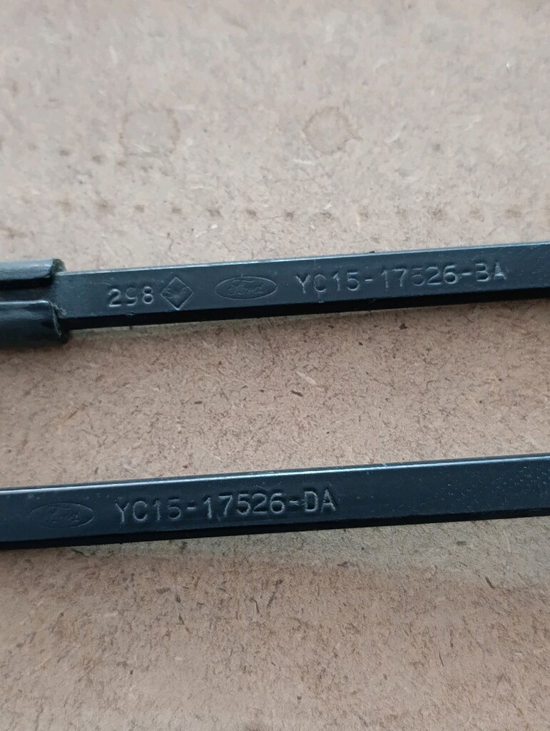 FORD TRANSİT 2006-2013 ÖN CAM SAĞ SOL SİLECEK KOLLARI - 3