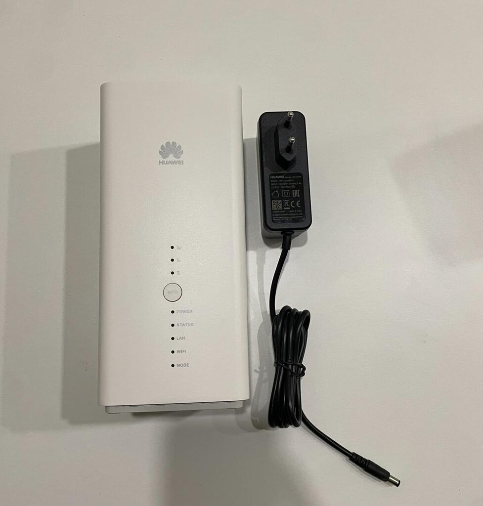 Huawei Superbox B618S-22D 600 Mbps 4.5G Modem - 4