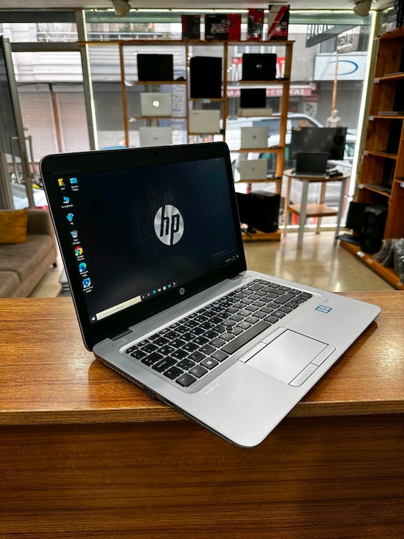 HP Elitebook i5 işlemci SSD Hızlı Temiz Sorunsuz - 8