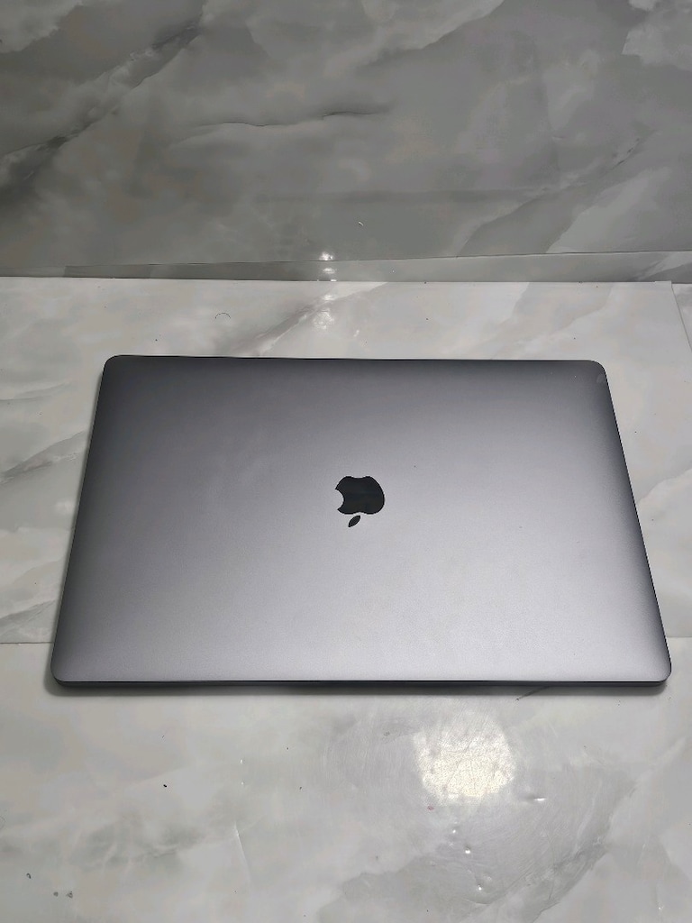 Macbook Pro i9 32GB Ram 2TB SSD 15 inç YD Klavye - 4