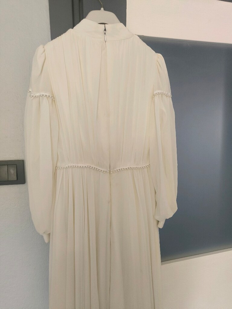 nişan,nikah elbisesi ; 38 beden 1 kez kullanıldı pazarlıksız 1500