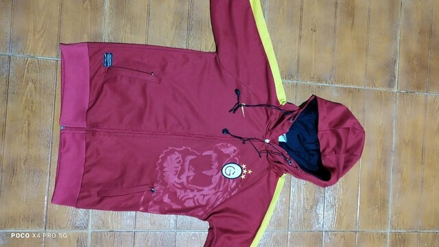 #Nike Galatasaray likralı sweat mont..