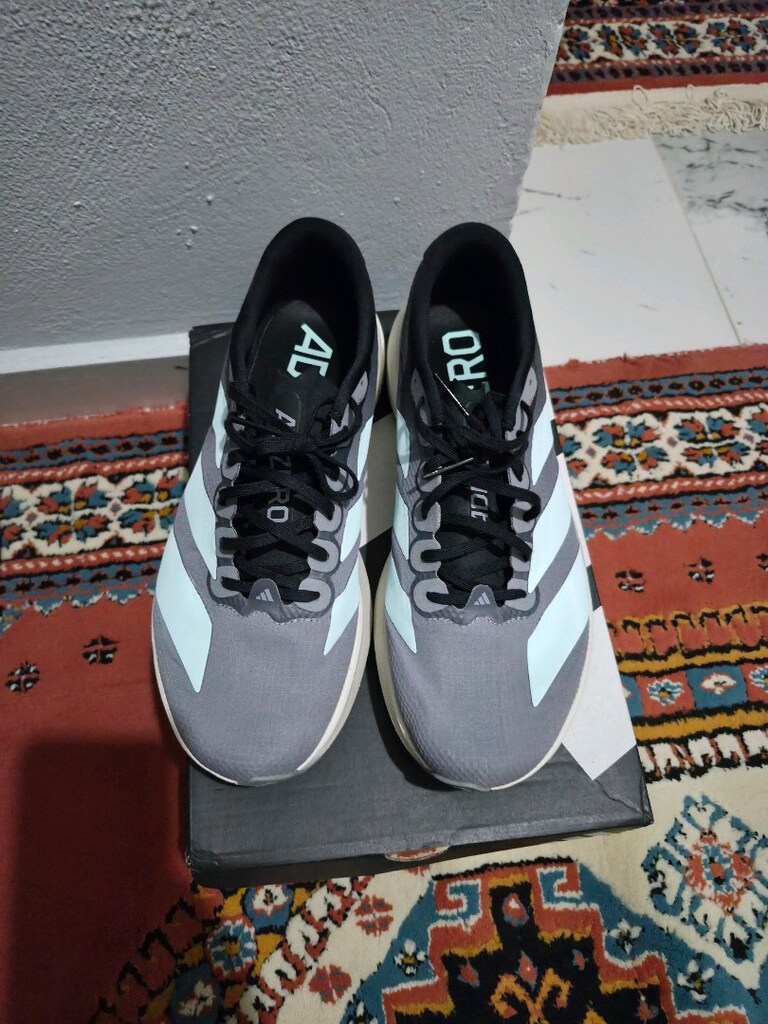 Adidas Evo SL Woven - 3