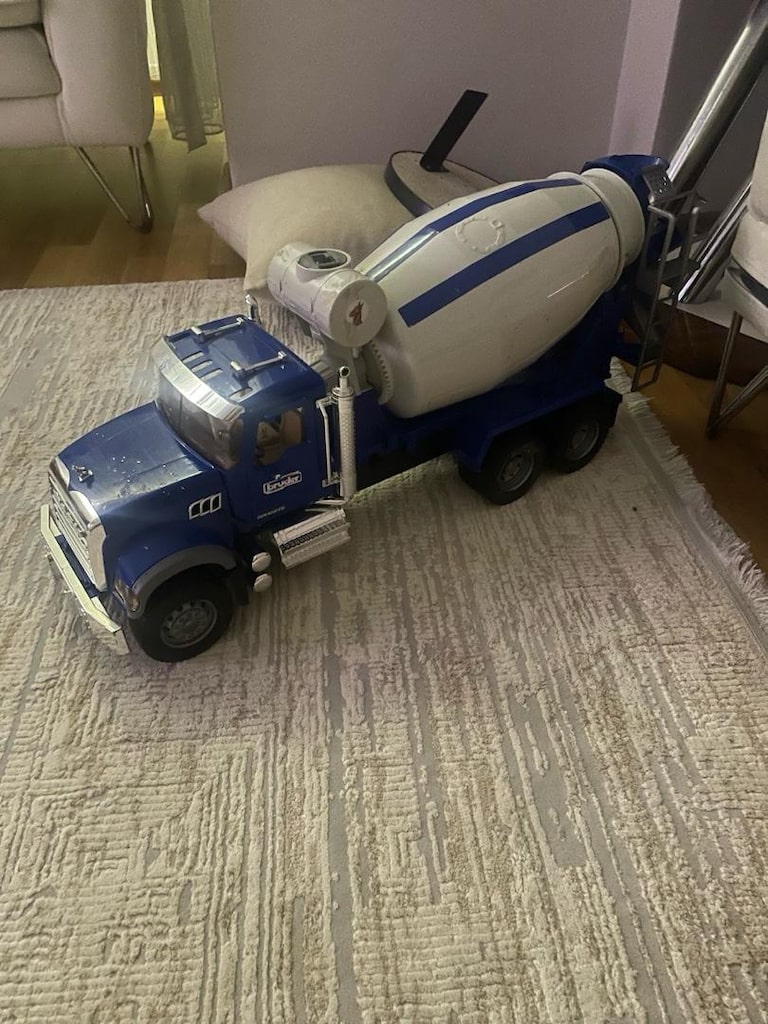 bruder çimento kamyoneti - 7
