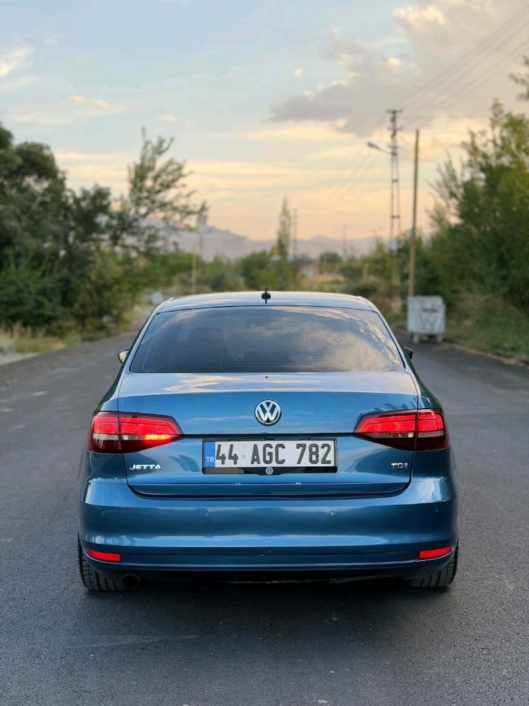 SAHİBİNDEN VOLKSWAGEN JETTA OTOMATİK - 11