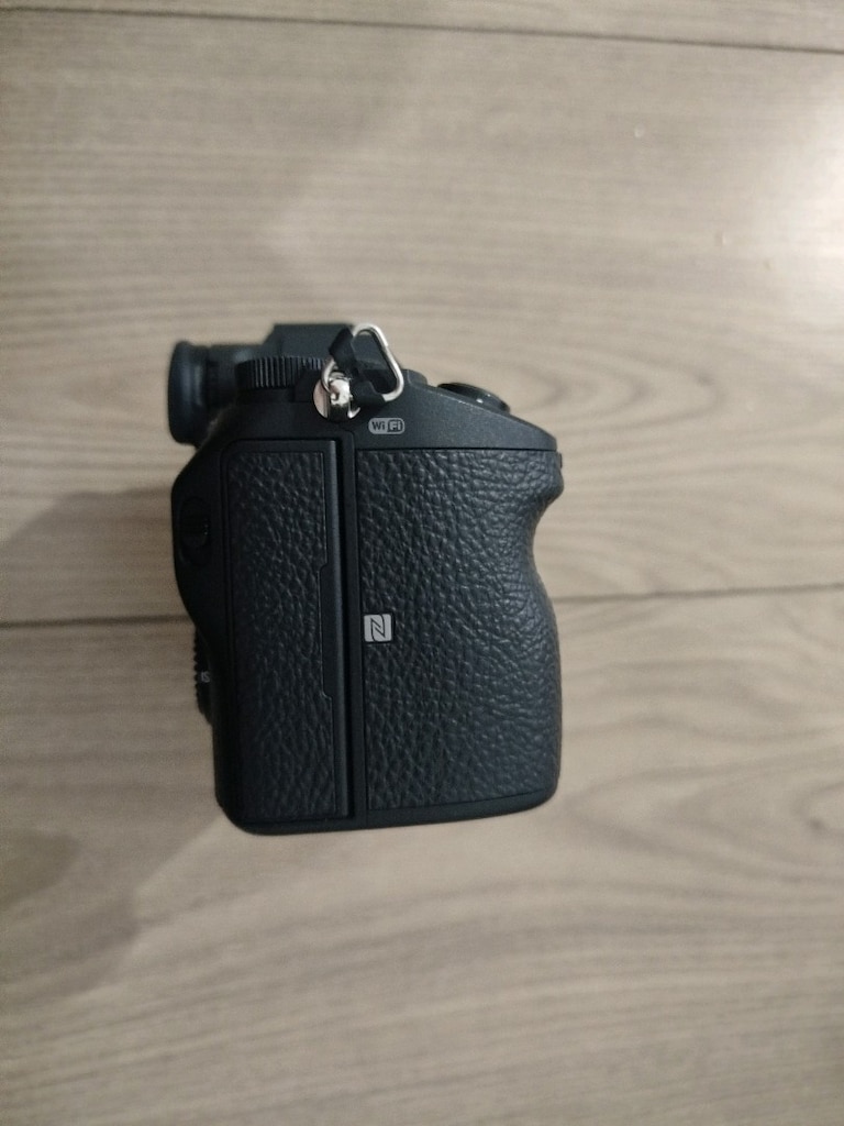 Sony A7 3 Body - 4