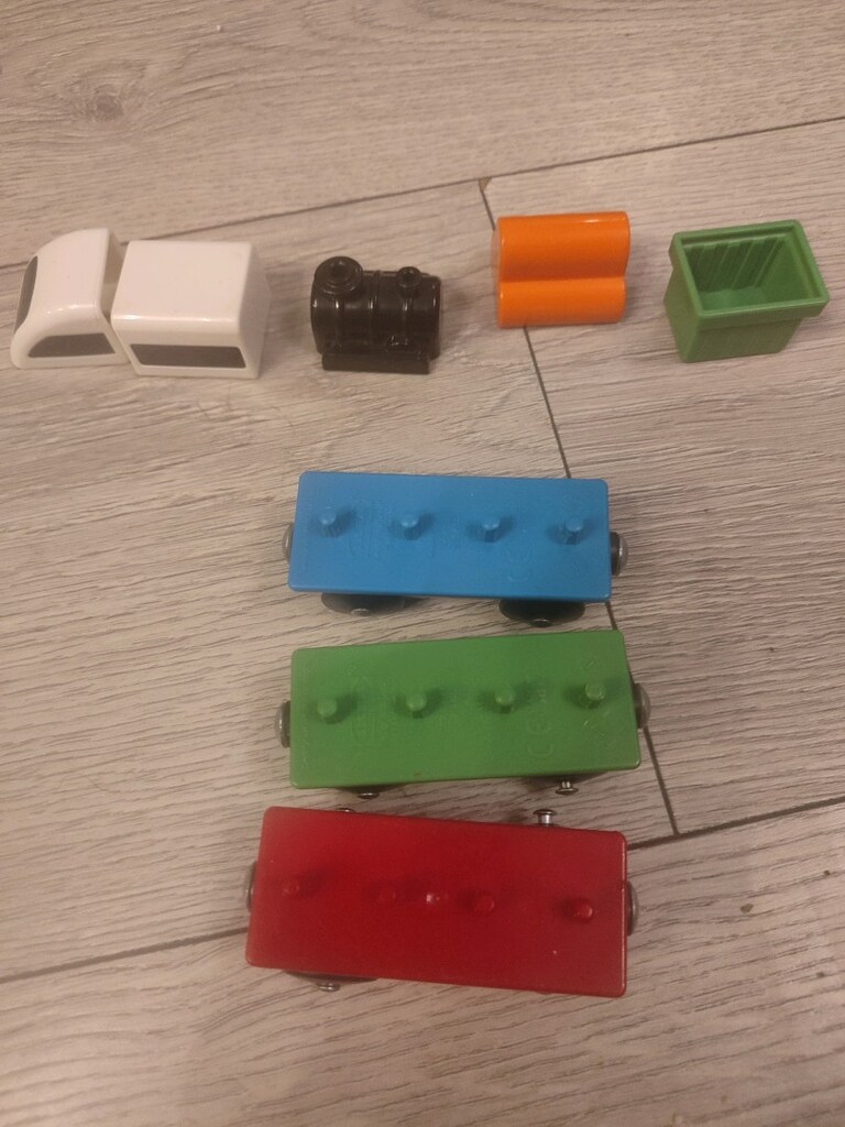 ikea lillabo ahşap tren seti oyuncak 3 vagon 8 parça - 2