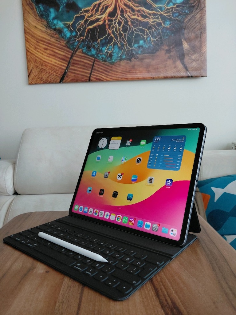 iPad Pro 6. Nesil 12.9 inç 128 GB sim kartlı+ Kalem+ Klavye+Garantili - 6