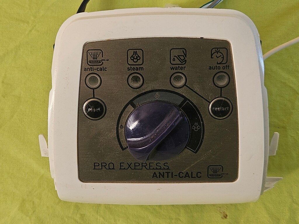 Tefal GV8330 Pro Express Kazanlı ütü kartı. - 2