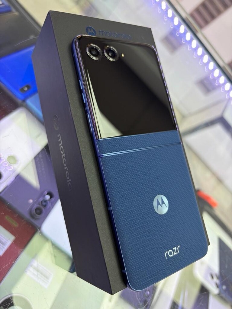 MOTOROLA RAZR 60 256 GB 8+16 GB RAM SIFIR ADINIZA FATURALI TÜRKİYE GAR - 5