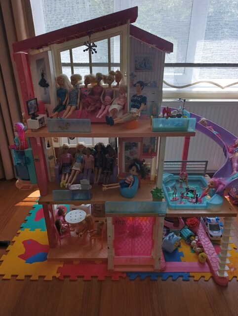 Barbie Evi