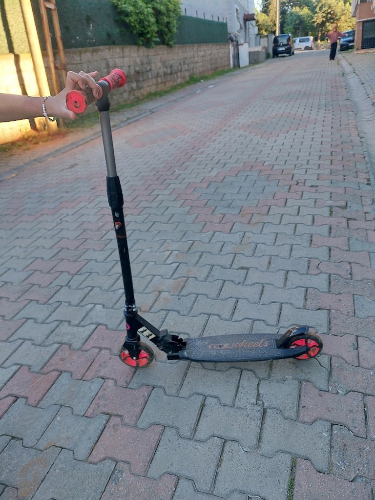 SCOOTER - 2