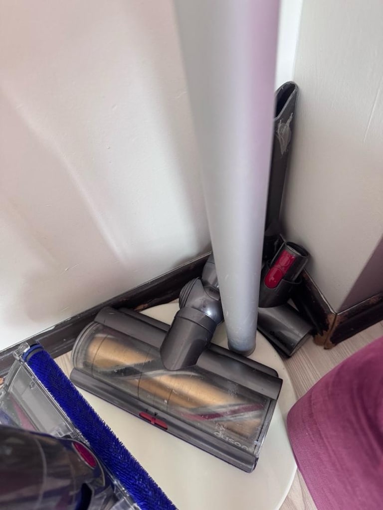 dyson v11 pro - 3