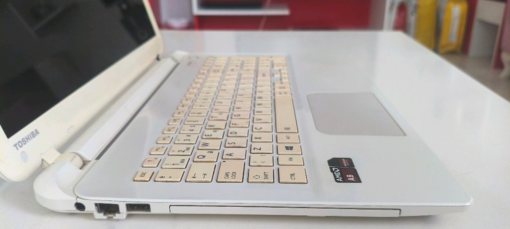 TOSHİBA ULTRABOK_6. nes Amd a8_8gb ram_2gb ek_128 ssd... - 2