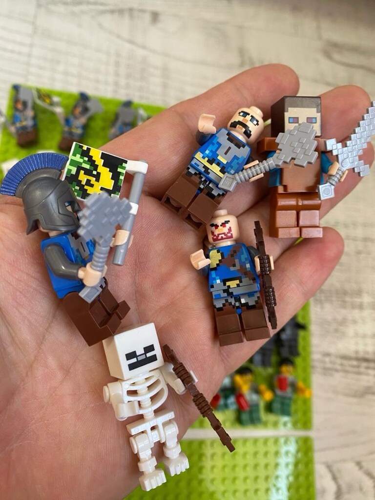 Lego Karışık minifigürler - 7