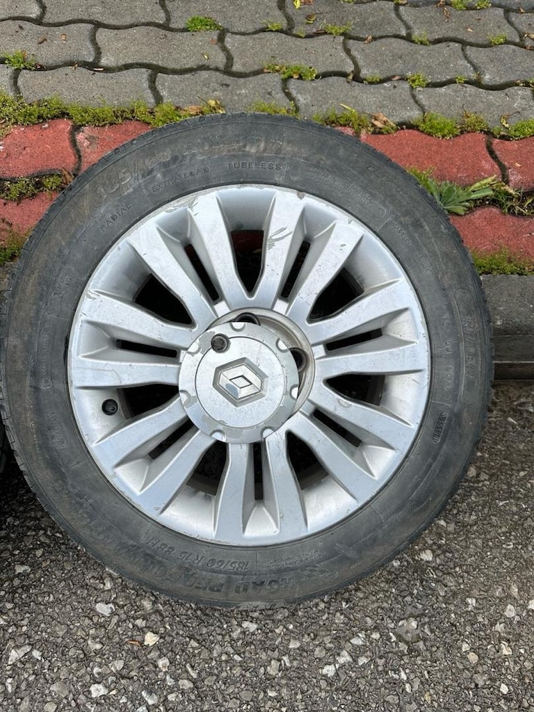 185/60/15 Renault Clio orijinal jant lastik takımı - 8