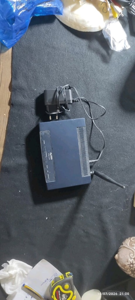 Zyxel P-660HW-T1 ADSL2 modern - 3