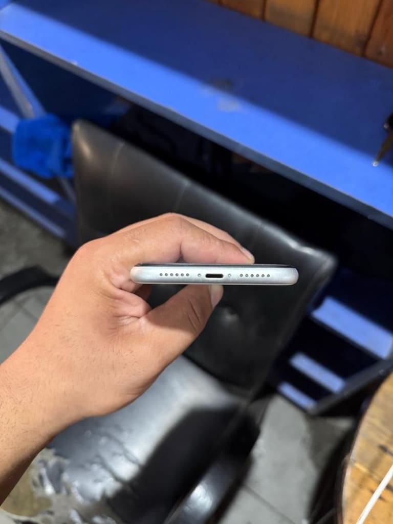 İPHONE XR 64 GB BEYAZ TR - 4