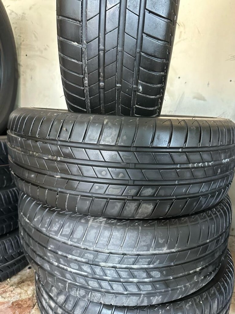 205/60/16 Bridgestone - 3