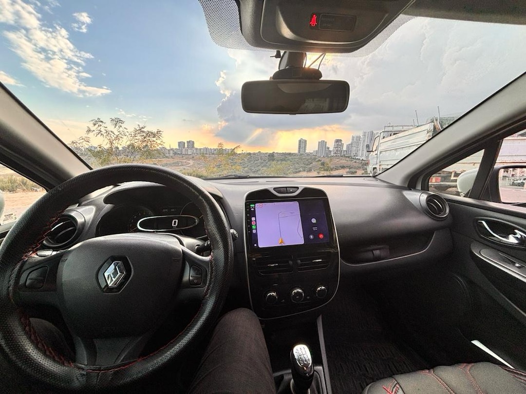 Beyaz Renault Clio - 18