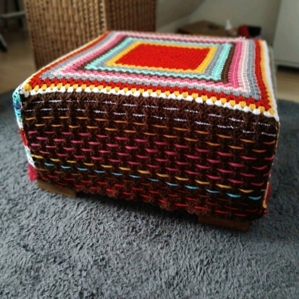 örgü detaylı oturma pufu - 2