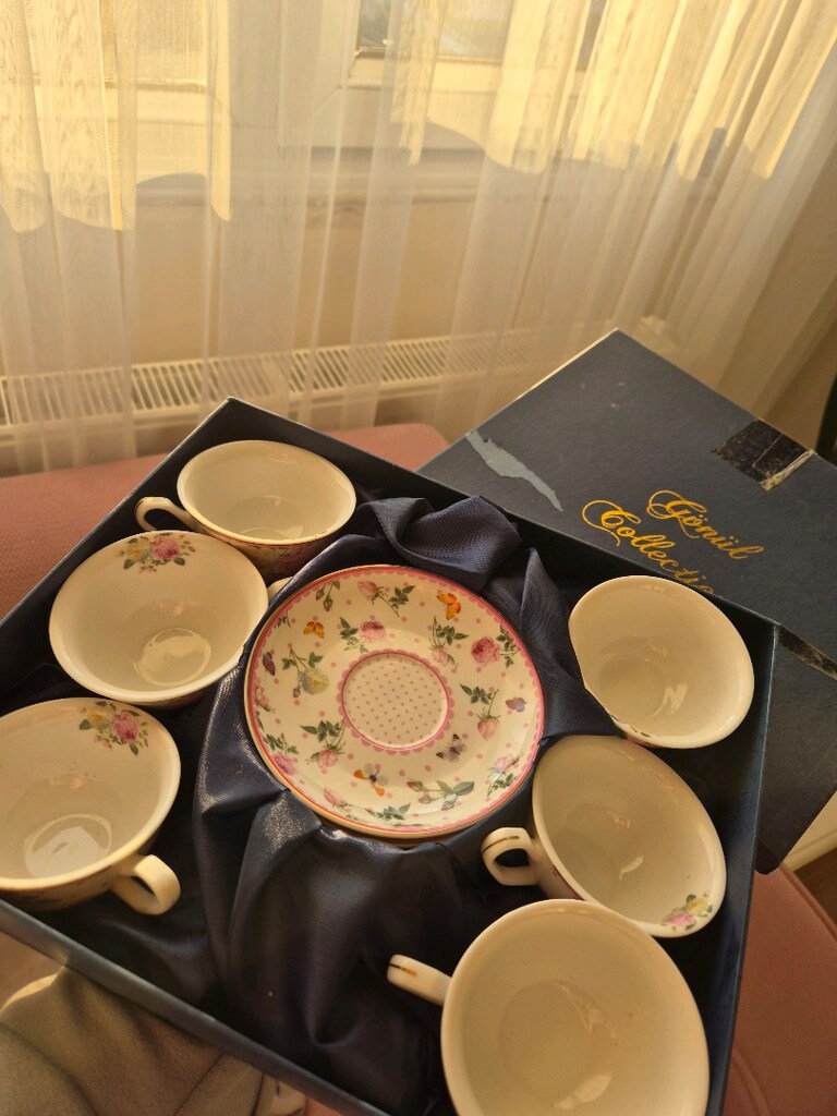 Nakkash markalı kahve takımı kutusu farklıdır fakat hiç kullanılmadı - 7