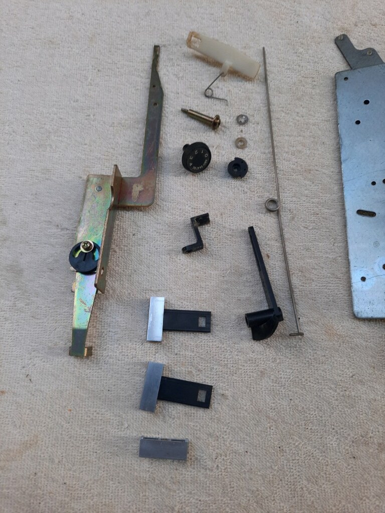 BLAUPUNKT P-60 PİKAP MEKANİK PARÇALARI - 3