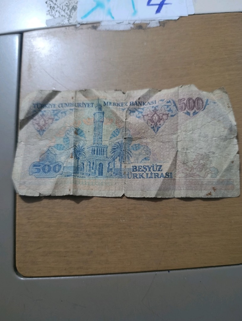 7. Emisyon 500 Türk Lirası (İzmir Saat Kulesi Görselli) eski kağıt par - 2