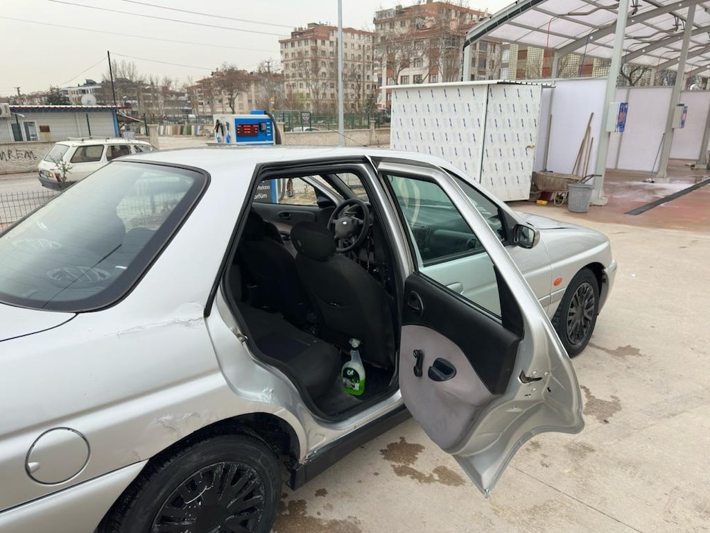 ford eskort bedava parasına - 13