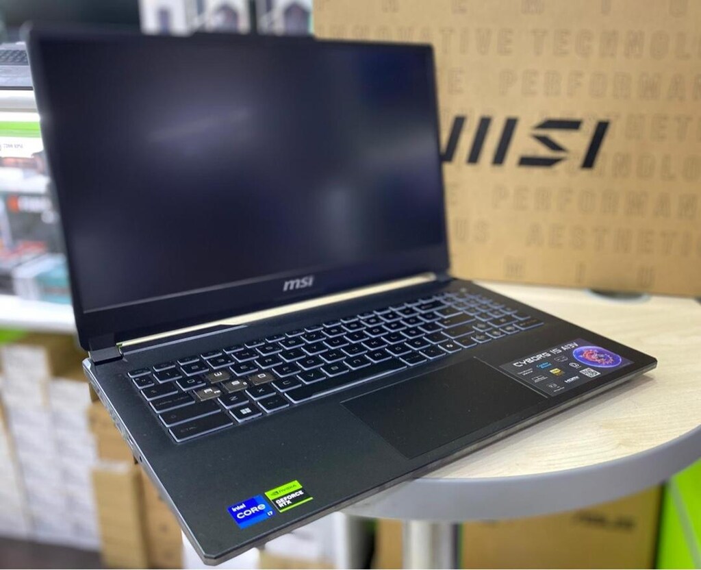 MSI CYBORG INTEL CORE İ5-13420H 16 GB 512 GB SSD RTX 4050 6 GB - 3