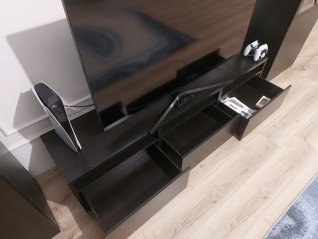 IKEA 3 Çekmecel TV Ünitesi - 2