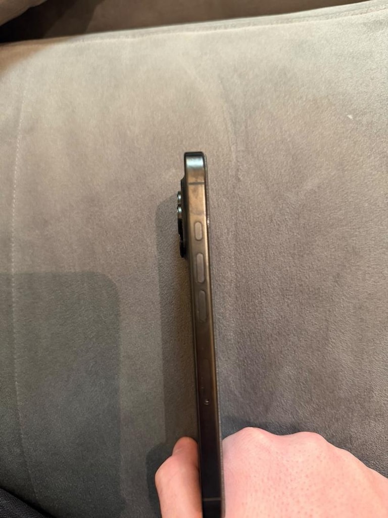 iphone 16 pro yd - 2